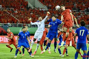 足球报：特鲁西埃带队14场4胜10负，被印尼三杀让越南颜面无存