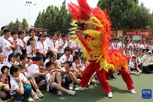 董路：洛国富回广州2个赛季出场14次，这种状态还能进国足有疑问